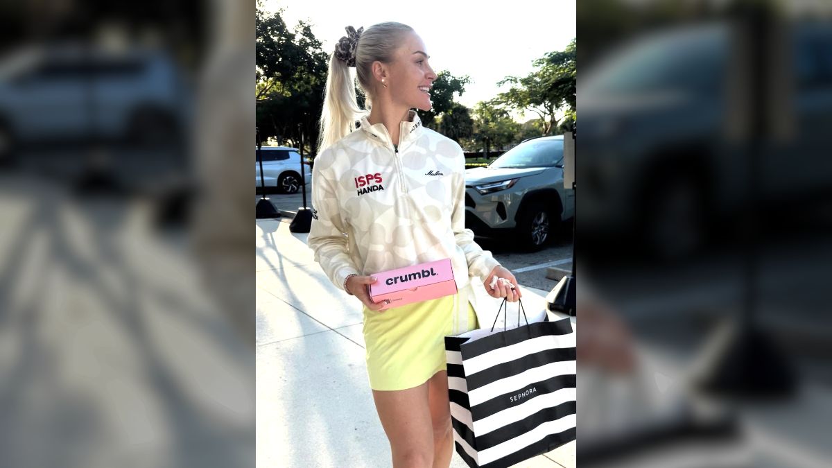 nelly korda cigarette Golfer smoking a after a game 40 Cigarettes A DAY!? ,
